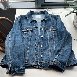 Women’s denim jacket